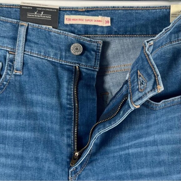 NWT LEVIS 720 HIGH-RISE SUPER SKINNY HYPERSTRETCH Jeans Raw‎ Hem Size 30x30 - Picture 8 of 16